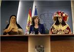 El ministro del Interior ficha a Santa Teresa para que interceda por Espaa en estos tiempos recios