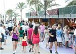 Alzira participa en la II Feria de Turismo de Interior en la playa de Ganda