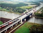 El puente acufero de Magdeburgo, Alemania