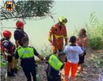 Bombers de Cullera han actuat en el rescat dun banyista al Riu Xquer a Sueca