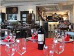 El asador restaurante LAlfbega de Alginet prepara para hoy una cena maridaje con Bodegas Enrique Mendoza