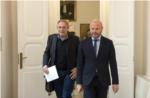 El president de la Diputaci Toni Gaspar rep a l'alcalde de Crcer Josep Botella