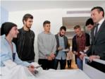 Jugadores del Valencia CF visitan hoy a los nios ingresados en el Hospital Universitario de La Ribera