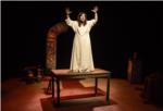 La Dependent representar l'obra teatral 'El testament de Maria' a Montserrat