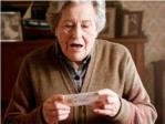 La historia de Carmina, una anciana que piensa que le ha tocado la lotera de Navidad
