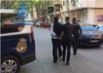 Policia Nacional i Policia Local detenen a un home per amenaar al personal d'un centre de salut a Algemes