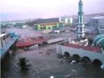 Segn los primeros informes, el terremoto y posterior tsunami en Indonesia ha dejado ms de 800 muertos