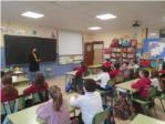 Sueca ofereix una xarrada a l'alumnat dins de la campanya 'Corta con la desigualdad'