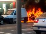 Susto en Cullera tras el incendio y explosin de una motocicleta en la Avinguda del Pas Valenci