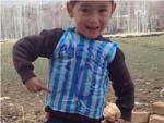Un nio afgano cumplir su sueo de conocer a Messi