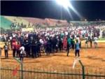 Una avalancha tras una pelea provoca 9 muertos en un estadio de Senegal