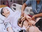 Una mueca que da a luz para formar al personal hospitalario en la realizacin de partos