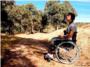Una joven parapljica protege decenas de rboles singulares