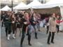 El Flashmob organizado por Toi Casas pone a bailar a todo el Outlet de Algemes