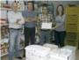 El personal de la fbrica de Ercros en Almussafes recoge ms de 360 kilos de alimentos