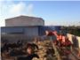 Los bomberos han sofocado un incendio en una cuadra de caballos de Sueca