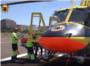 Comencen els rescats del nou helicpter dels bombers amb un home ferit en caure a la muntanya a Tous