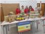 Creu Roja lAlcdia reparteix menjar a 60 famlies