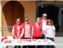 Els voluntaris de Creu Roja Almussafes promocionen el nou punt d'intervenci