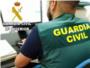 La Gurdia Civil de Carcaixent det a tres persones per estafar al voltant de 11.000 euros a una cadena d'hipermercats