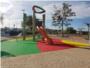LAjuntament de Carlet renova els paviments dels parcs infantils