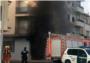 Quinze persones desallotjades per l'incendi d'un bar a l'Alcdia