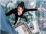 Un acrbata graba su propia muerte en un rascacielos chino