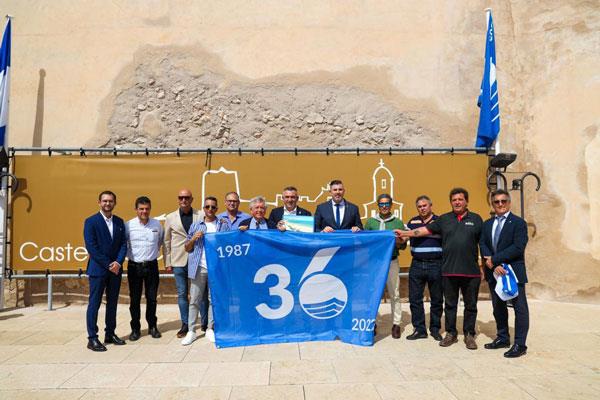 ‘Bandera Azul’ homenatja en Cullera als municipis espanyols que han rebut aquest distintiu des de la seua creació