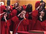 El coro Góspel conectó con el público de Alzira en una magnífica actuación