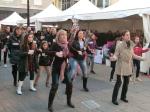 El Flashmob organizado por Toñi Casas pone a bailar a todo el Outlet de Algemesí