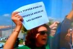 Una madre tira un tupper a Esperanza Aguirre