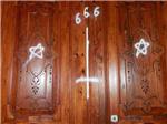 Han pintado símbolos satánicos en una iglesia de Alzira