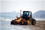 Costas recompone el perfil de la arena de El Marenyet en Cullera