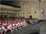 Ms de 1.000 escolares aprenden ingls con teatro en Carlet