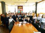 Els escolars de 3er de Primaria del Crist Rei han visitat hui l'Ajuntament de Benifai