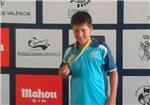 El joven triatleta de Benifai Josep Picazo consigue el primer lugar en benjamn en la 21 Travesia a Nado de Valencia