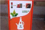 Benifai instala un nuevo contenedor de reciclaje de aceite de cocina usado