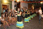 La calle L’Ermita vivió anoche el esplendor de “Les Danses de Guadassuar”