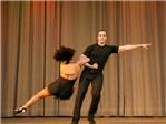 Baila bajo las estrellas con una master class de baile latino en el Huerto del Médico de Algemesí