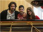 Tres joves pianistes de Carlet oferixen un concert dins del cicle ''Recitals d'Alumnes''