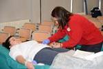 48 estudiantes de Carlet participan en una jornada especial de donacin de sangre