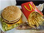 Multa a McDonald's por el hallazgo de una cola de ratón en una hamburguesa