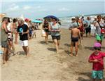 El MIM apropa la seua programació commemorativa als banyistes de les platges de la Ribera