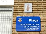 Para los que creían haberlo visto todo… Una plaza de Alzira rotulada con el escudo de la bandera de Xàtiva y con una falta de ortografía