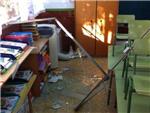 Una ventana de un colegio de Benifai cae en un aula sin nios