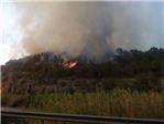Es declara un incendi forestal a Montserrat