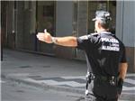 Segons Ms Algemes, l'equip de govern tamb contract a dit els uniformes de la policia en 2011