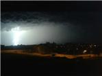 Impresionante tormenta con descargas elctricas anoche en Alzira