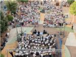 Almussafes coreja el repertori de Nino Bravo en el concert de la Societat Musical Lira Almussafense