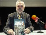 Bernat Montagud presentó ayer en Alzira su última novela 'Cuervos'